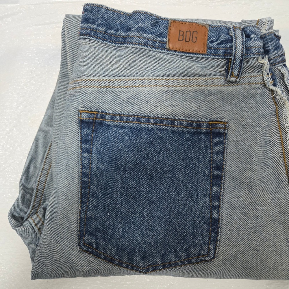 BDG Urban Outfitters Mens Two Tone Straight Cropped Jeans Light Wash 32x32